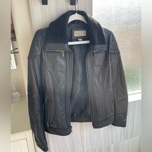 MICHAEL KORS BLACK LEATHER JACKET WITH FUR COLLAR